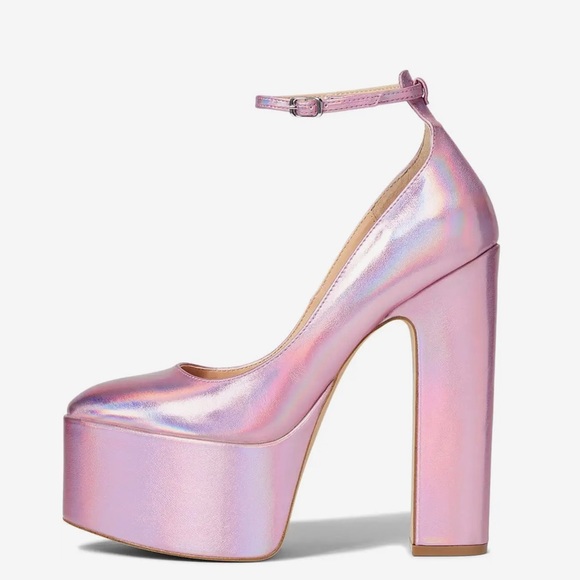 Steve Madden Skyrise Platform Dress Shoe. - Picture 3 of 15